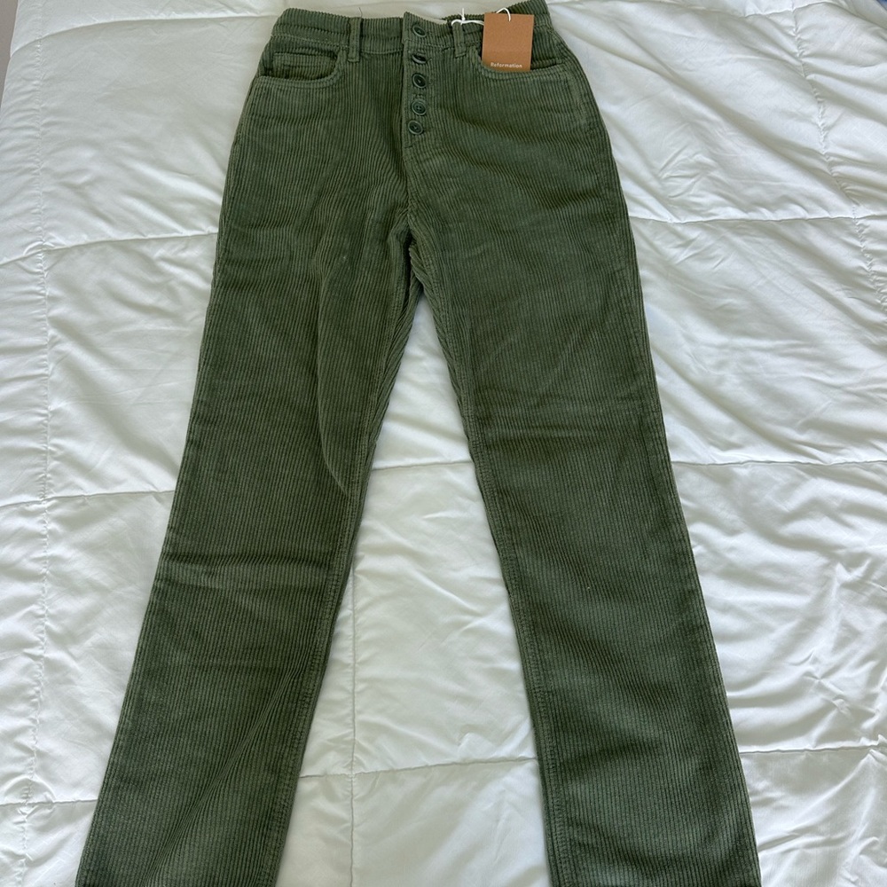 NWT - reformation moss green